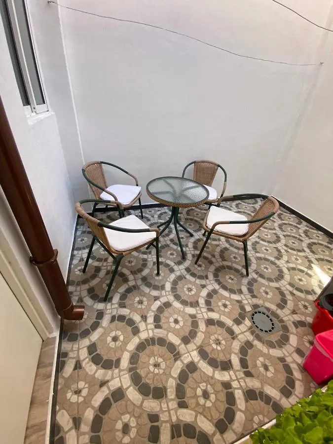 Séjour chez l'habitant Appartement House In Málaga
